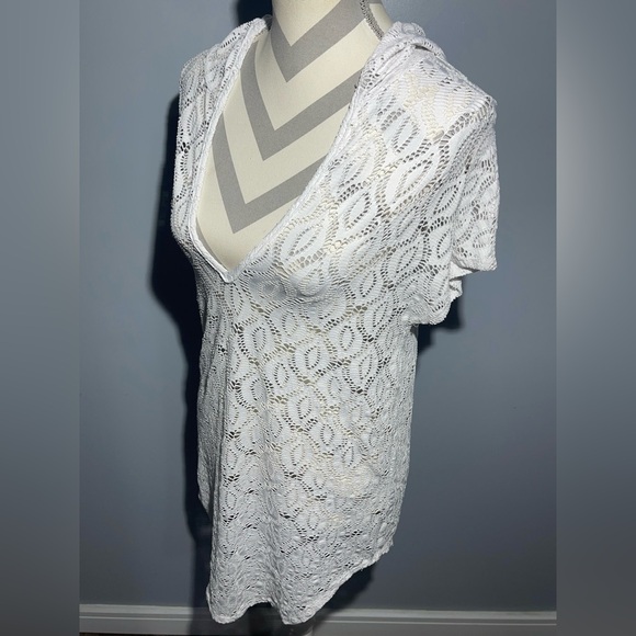 Jordan Taylor White Lace Hooded Cover-Up - Picture 2 of 12